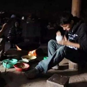 如何幫助一個貧困山區(qū)孩子，成為一名優(yōu)秀的素食廚師